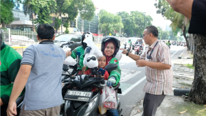 Together We Share, Together We Care : Insan Sabre Indonesia Berbagi Bersama Drive Ojek Online